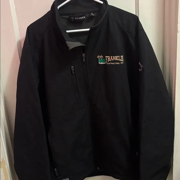 Dri Duck Soft Shell Jacket
Company embroidery but jacket in great shape xl - Picture 1 of 5